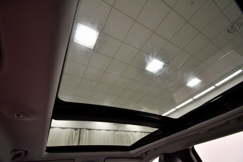 Used 2022 Jeep Cherokee Limited w/ Mopar Interior Package image 15