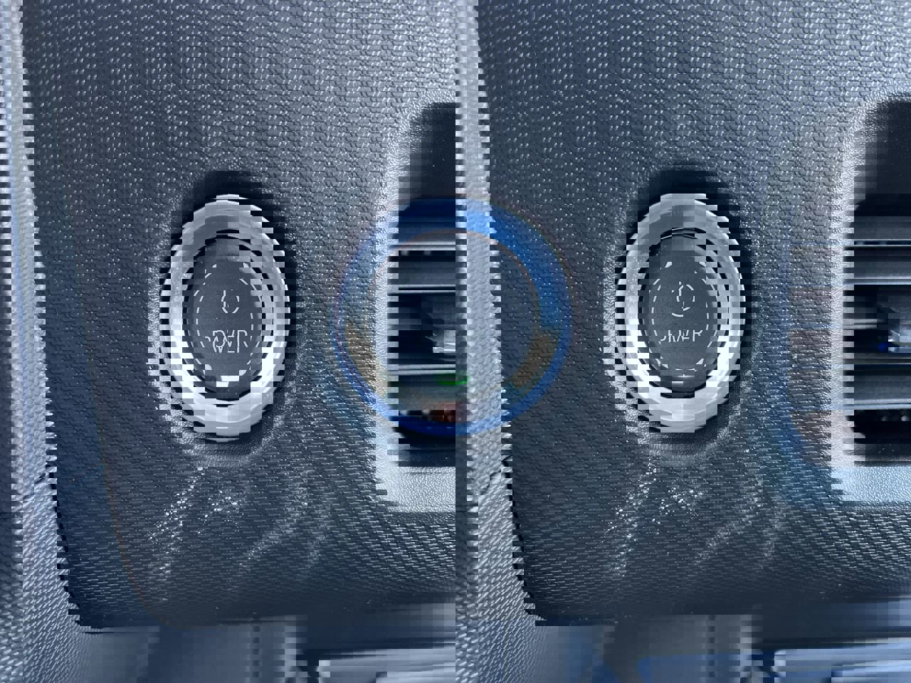 New 2025 Chevrolet Brightdrop 400 w/ Power Door Package image 9