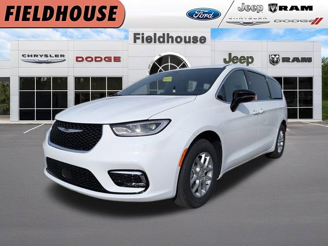 New 2026 Chrysler Pacifica Select