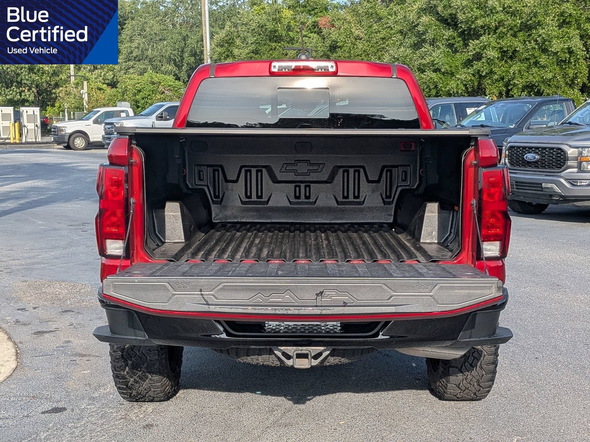 Used 2023 Chevrolet Colorado Trail Boss w/ Advanced Trailering Package AWD/4WD image 15