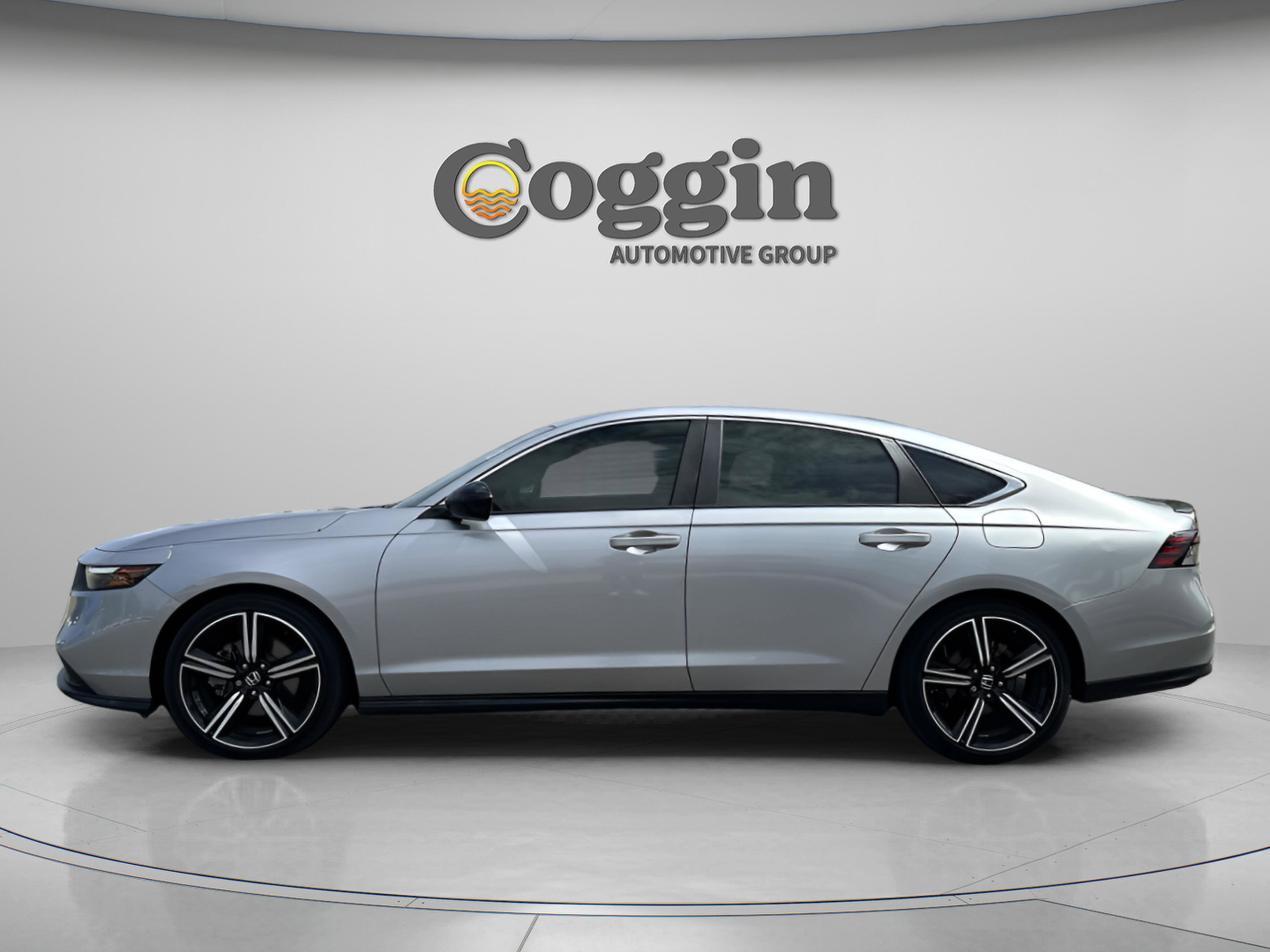 Used 2023 Honda Accord Sport image 4