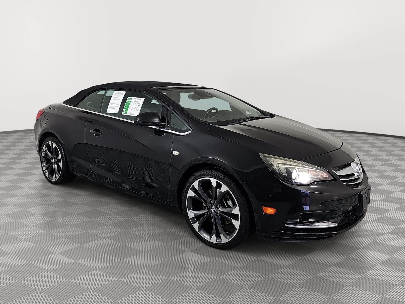 Used 2018 Buick Cascada Premium FWD image 2