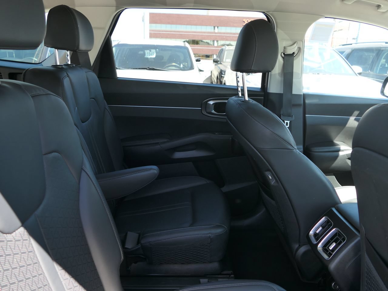 Used 2023 Kia Sorento EX FWD image 23