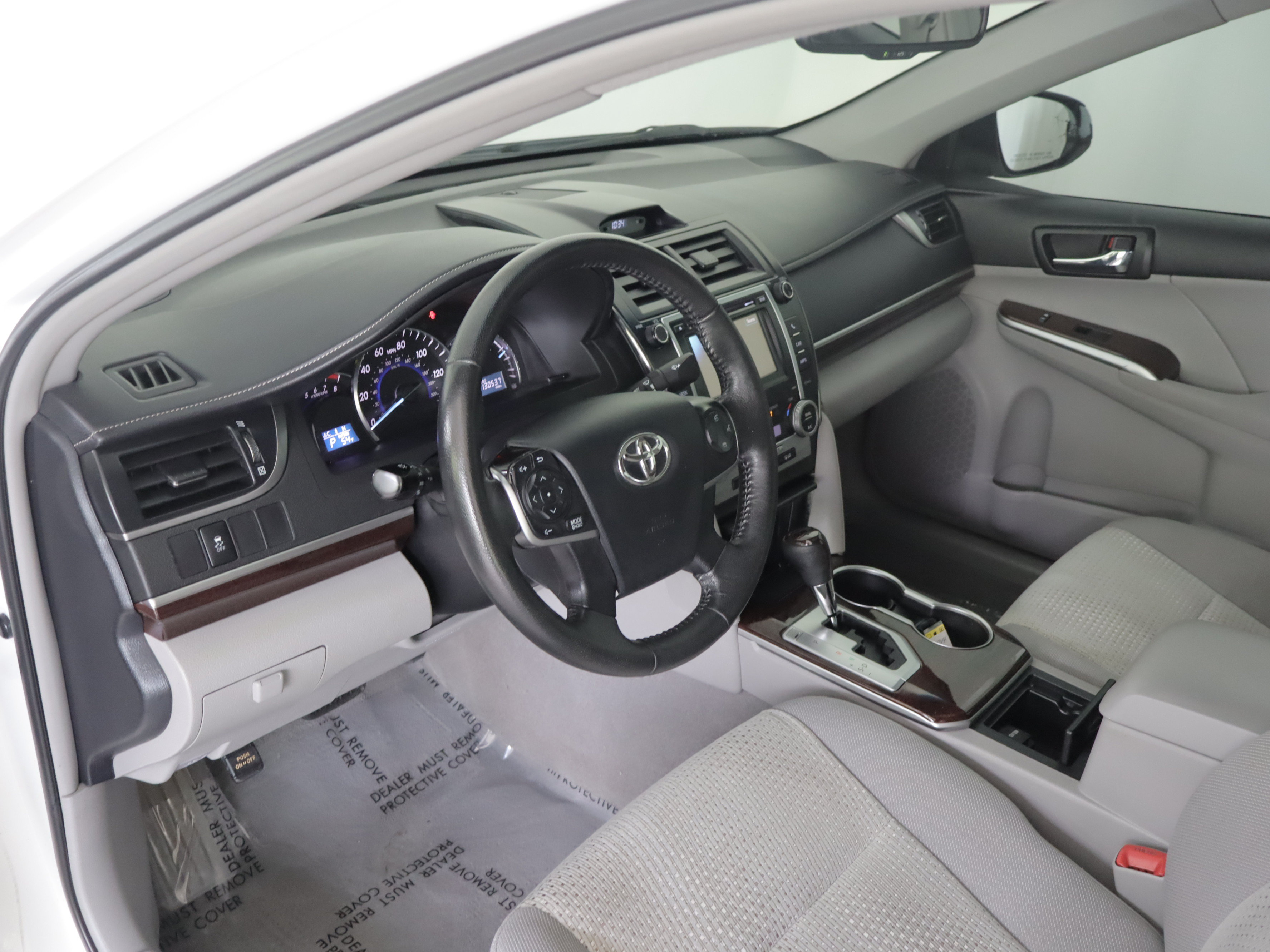 Used 2012 Toyota Camry XLE w/ Convenience Pkg FWD image 11