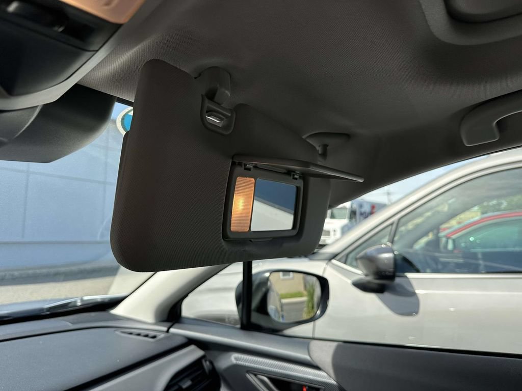 Certified 2025 Subaru Crosstrek 2.5i Premium AWD/4WD image 16