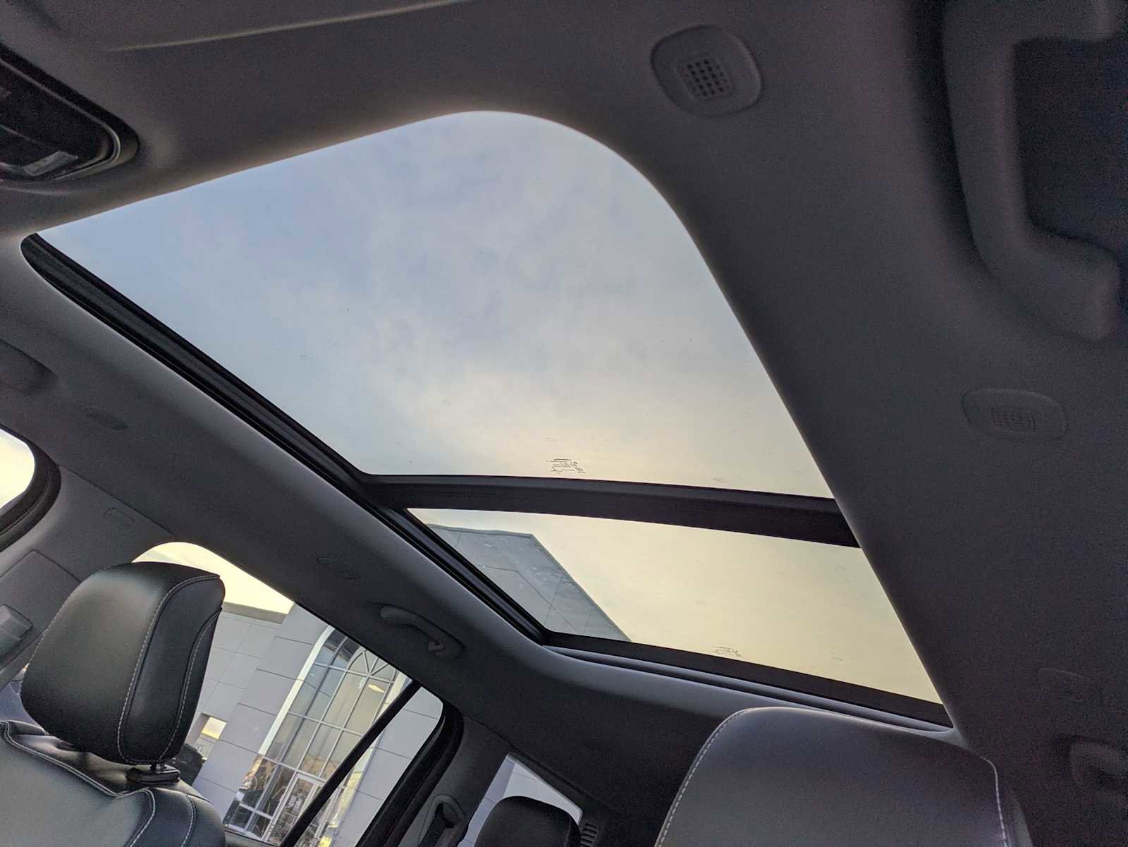 Used 2021 Jeep Grand Cherokee L Limited image 18