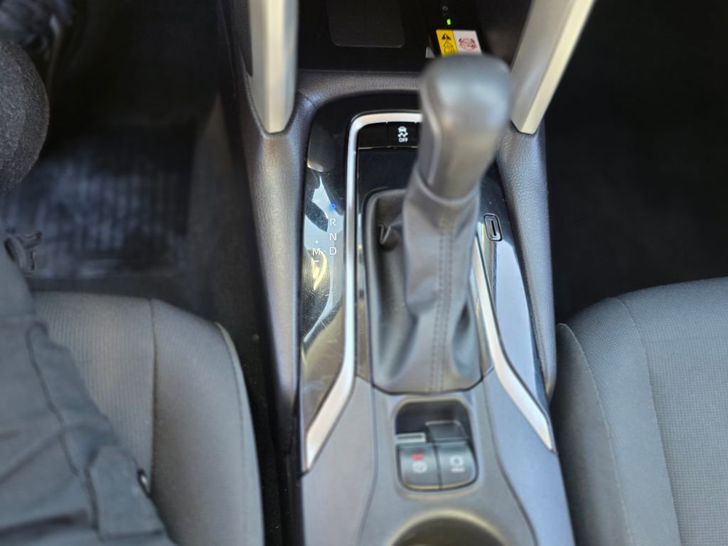 Used 2022 Toyota Corolla Cross LE FWD image 32