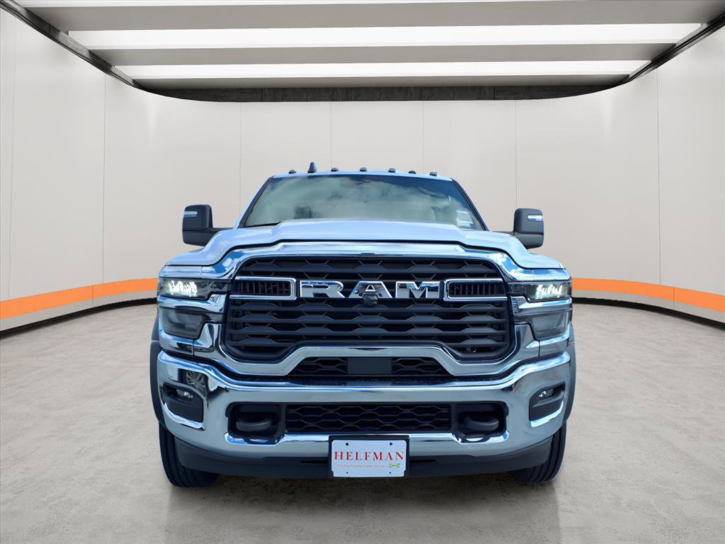 New 2026 RAM 5500 Tradesman w/ Chrome Appearance Group image 2