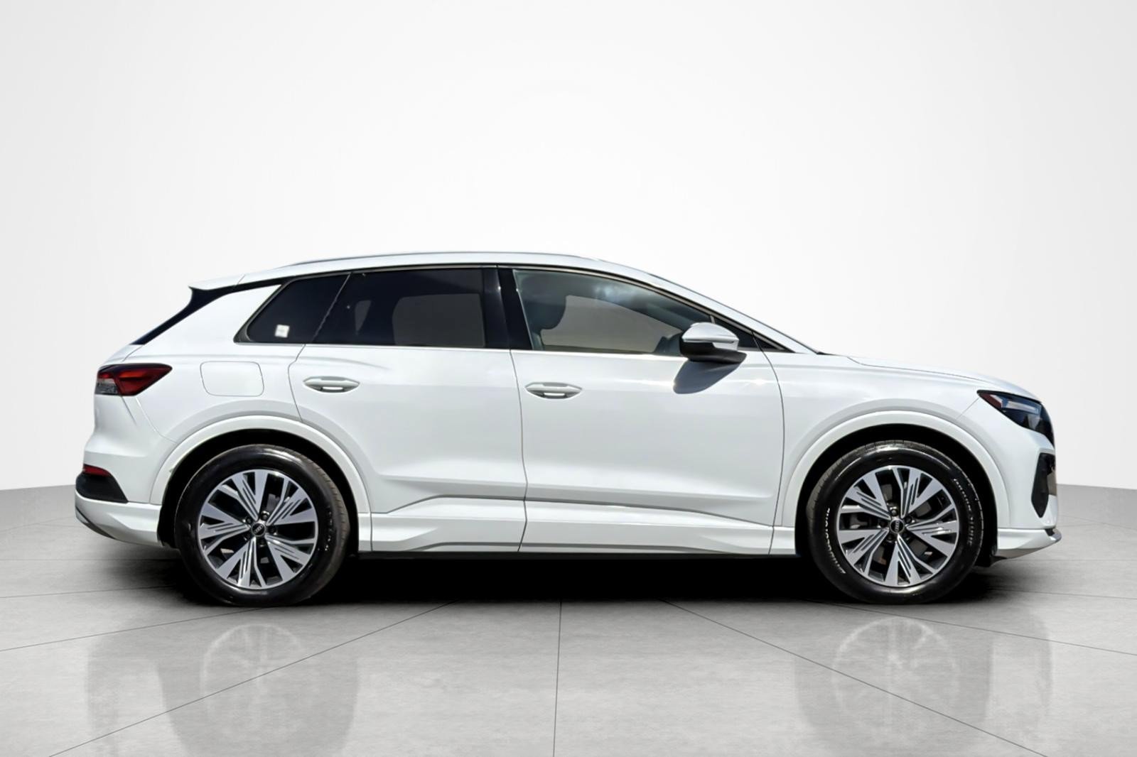 Certified 2023 Audi Q4 e-tron Premium w/ Convenience Package RWD image 6