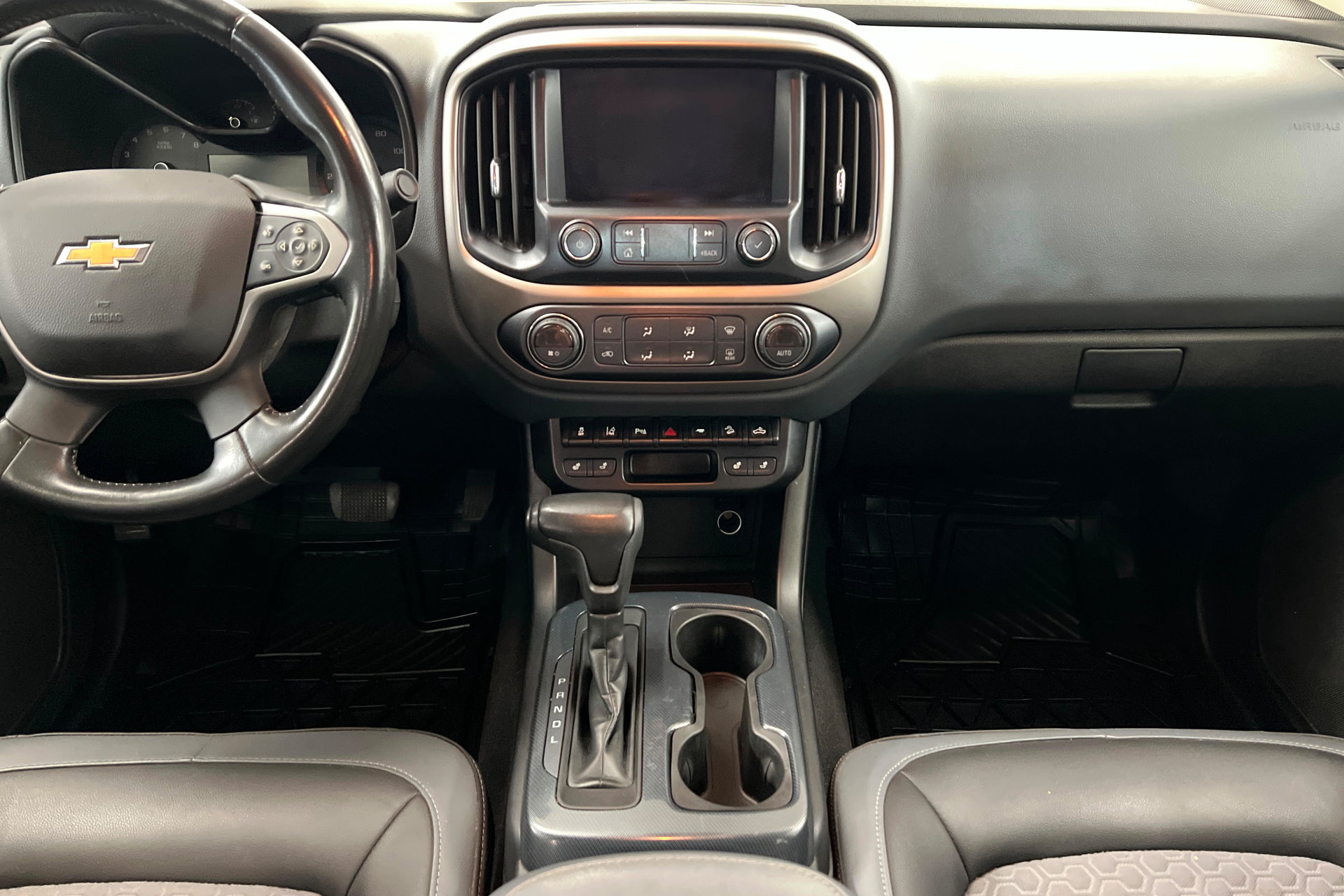 Used 2021 Chevrolet Colorado Z71 w/ Safety Package AWD/4WD image 14