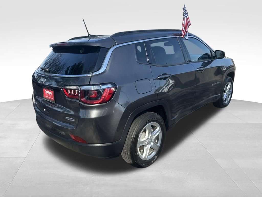 Used 2024 Jeep Compass Latitude AWD/4WD image 15