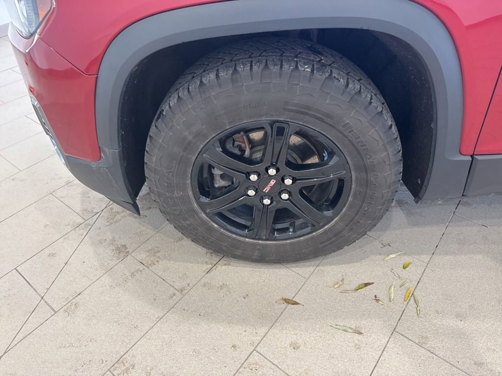 Used 2023 GMC Acadia AT4 w/ Preferred Package image 10