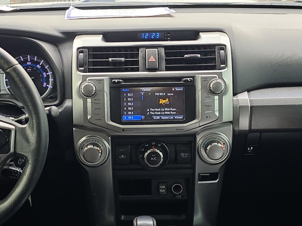 Used 2016 Toyota 4Runner SR5 image 22