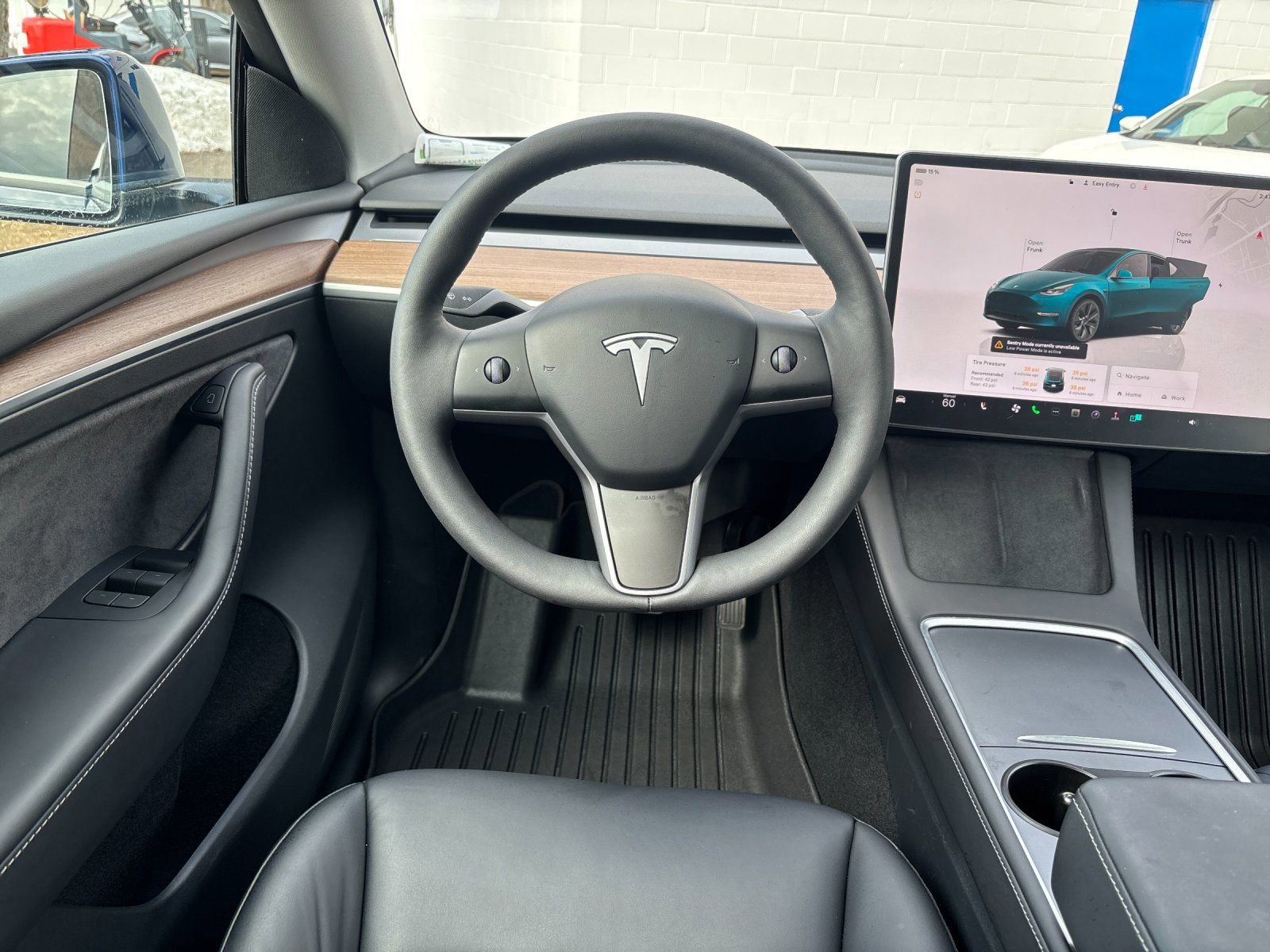 Used 2024 Tesla Model Y Long Range image 14