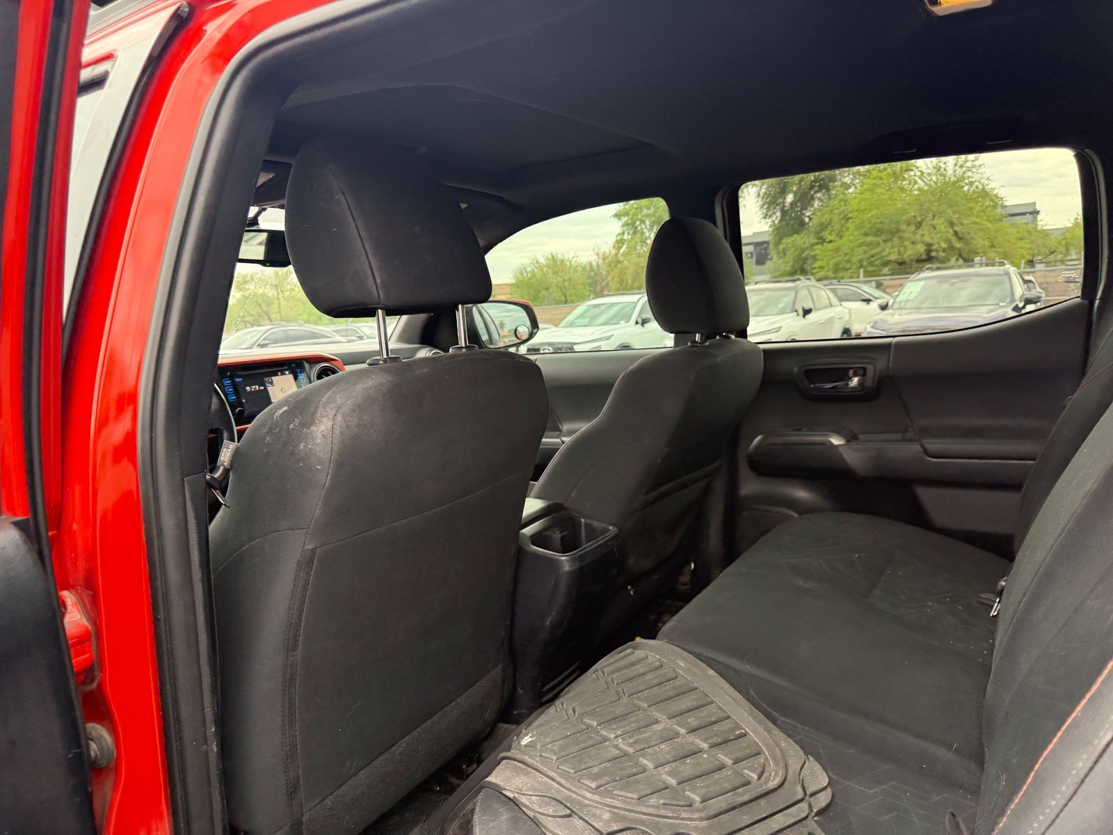 Used 2017 Toyota Tacoma TRD Off-Road AWD/4WD image 12