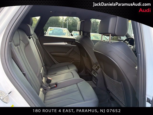 Certified 2024 Audi Q5 2.0T Premium Plus w/ Premium Plus Package AWD/4WD image 16