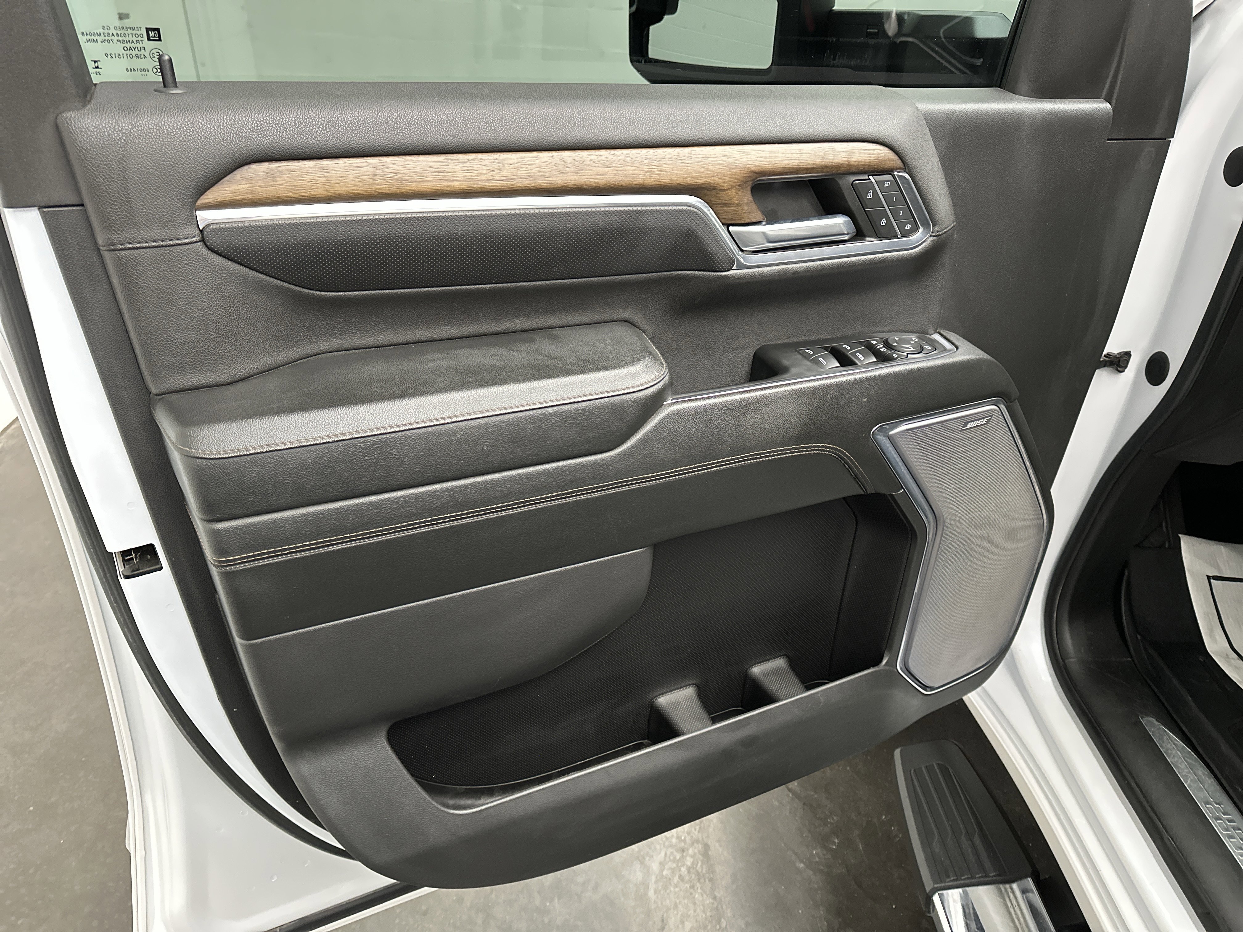 Used 2024 Chevrolet Silverado 3500 High Country w/ High Country Premium Package AWD/4WD image 24