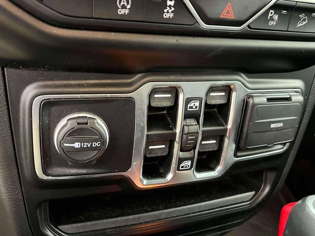 Certified 2021 Jeep Wrangler Unlimited Sahara image 32