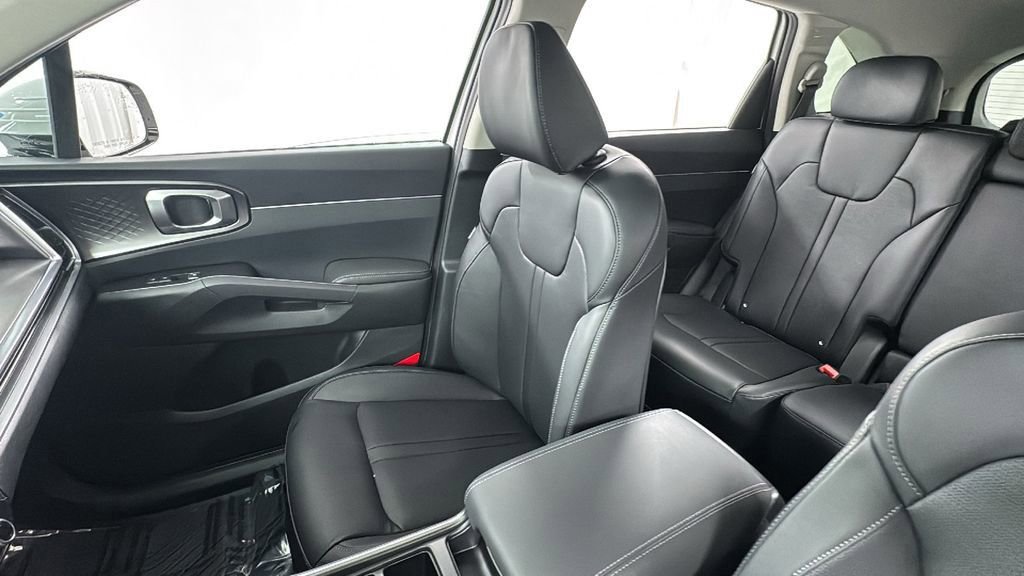 New 2026 Kia Sorento EX image 13