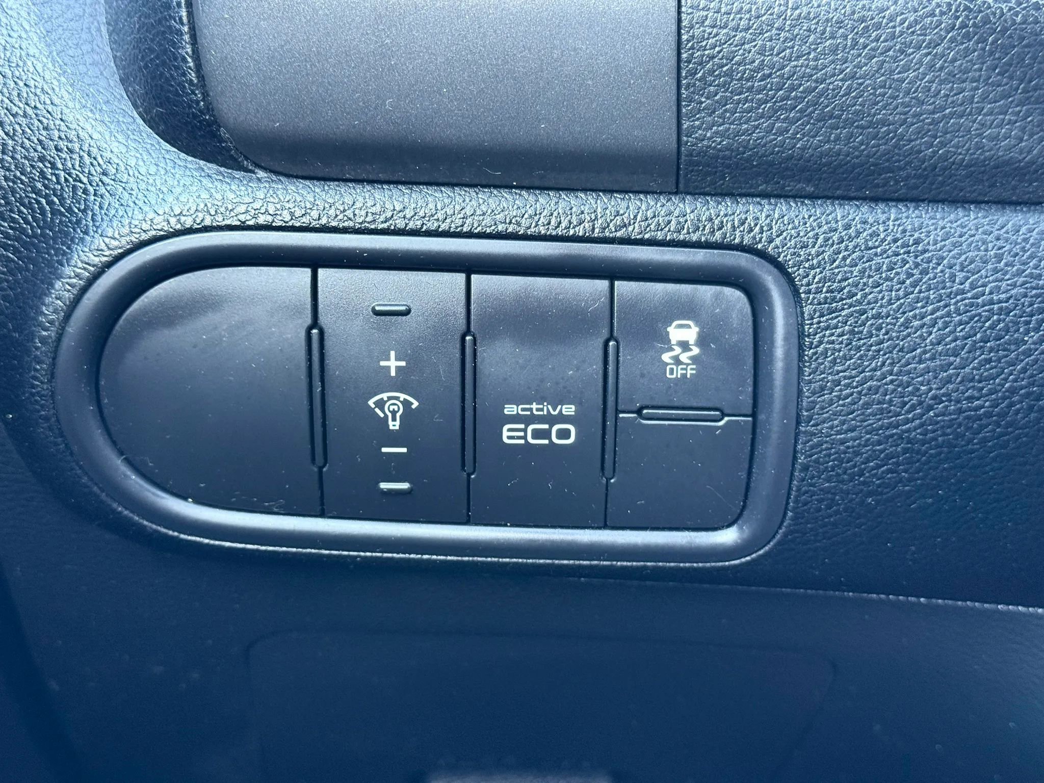 Used 2016 Kia Forte LX w/ LX Popular Plus Package image 23