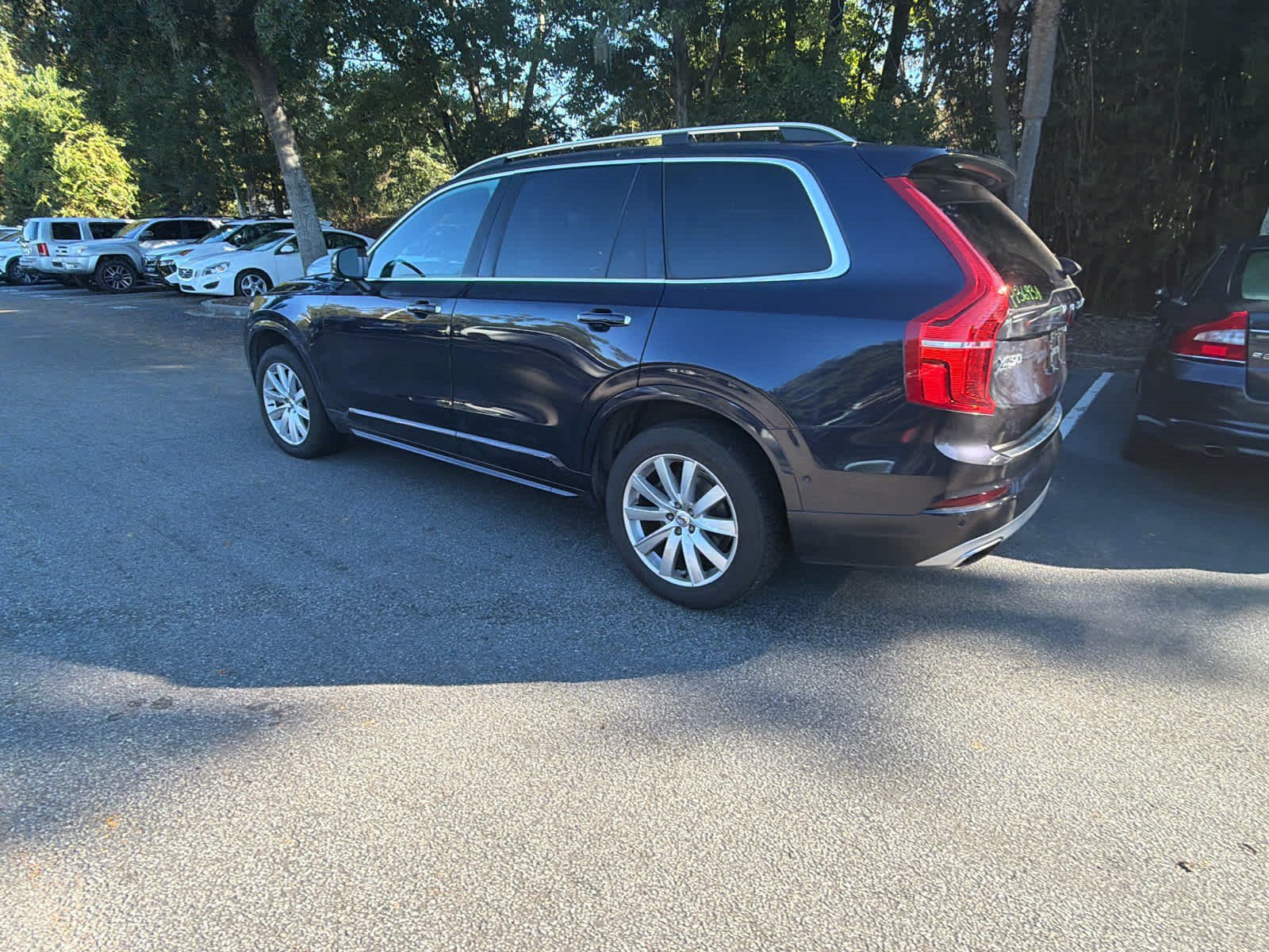 Used 2017 Volvo XC90 T6 Momentum w/ Vision Package AWD/4WD image 12