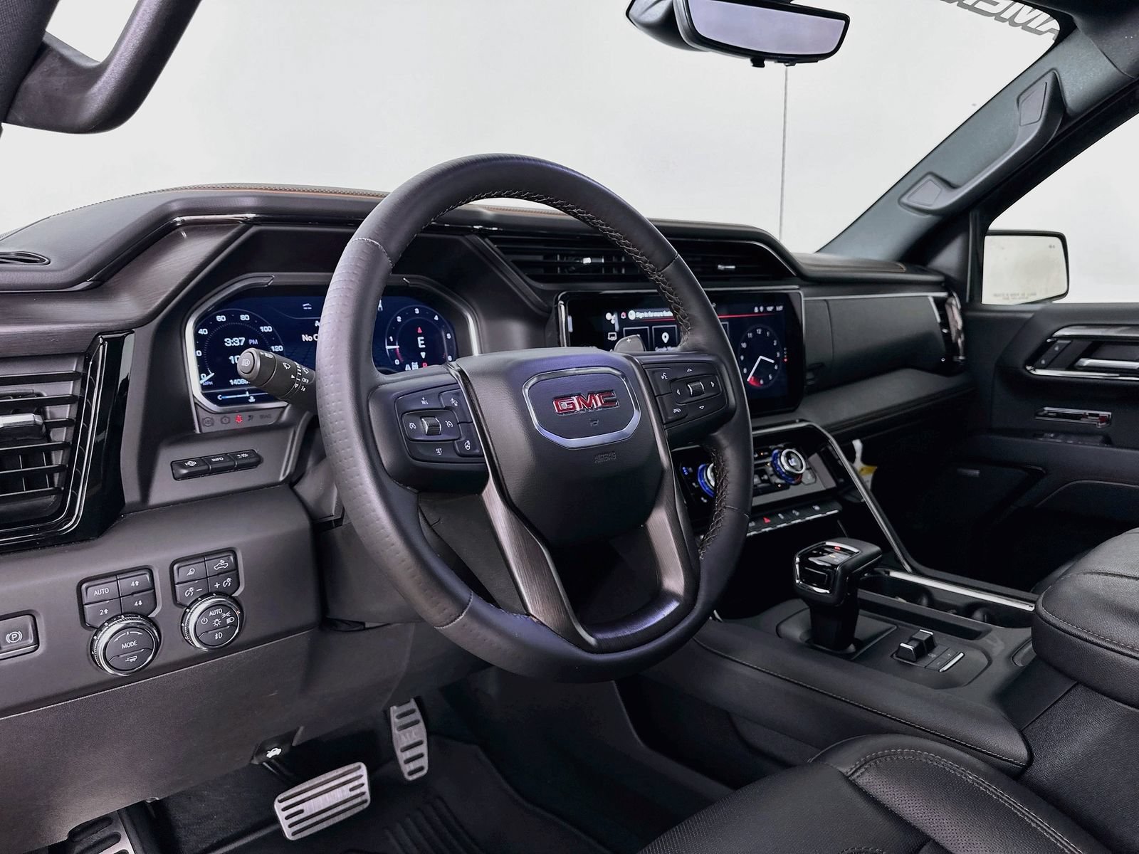 Used 2023 GMC Sierra 1500 AT4 w/ AT4 Premium Package AWD/4WD image 30