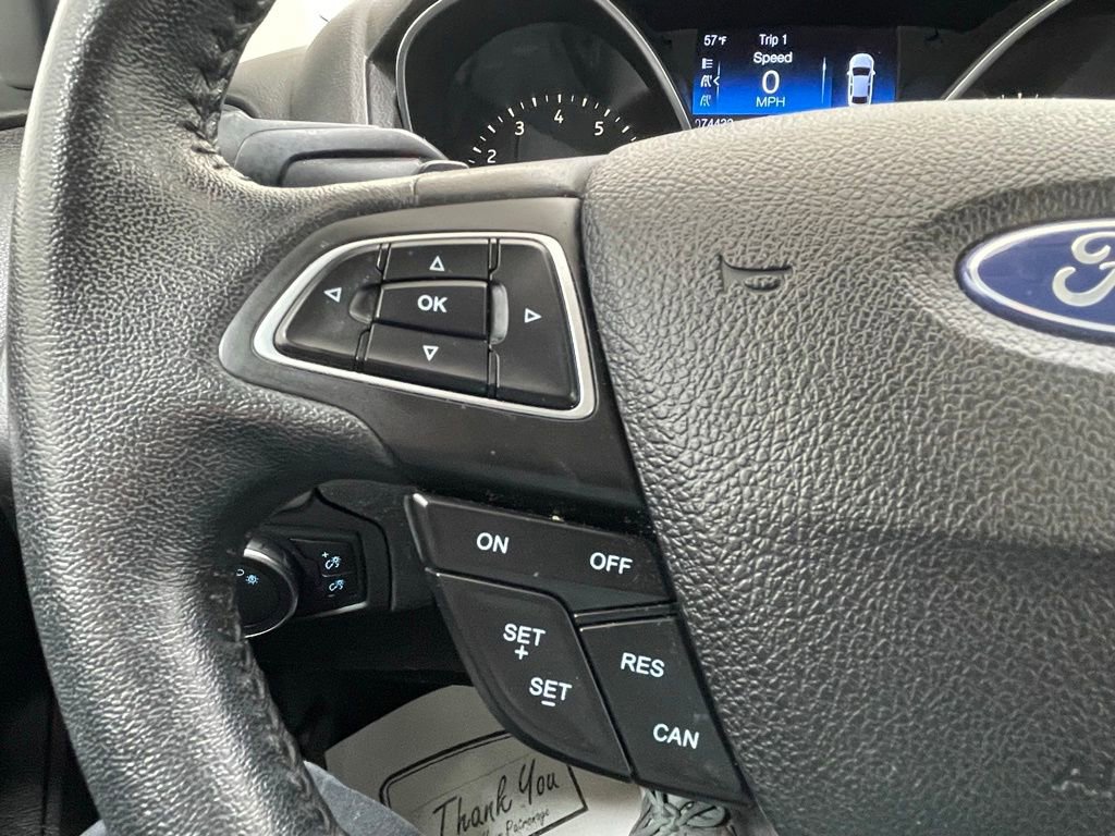 Used 2015 Ford Focus SE w/ SE Sport Package image 17