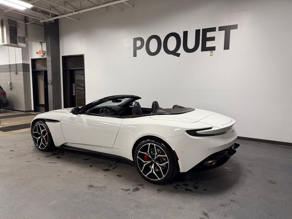 Used 2019 Aston Martin DB11 Volante image 6