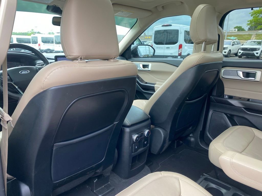 Used 2020 Ford Explorer Limited w/ Class III Trailer Tow Package image 30