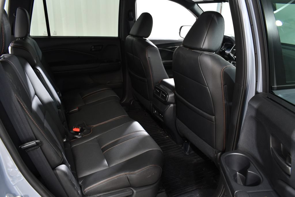Used 2025 Honda Passport TrailSport image 19