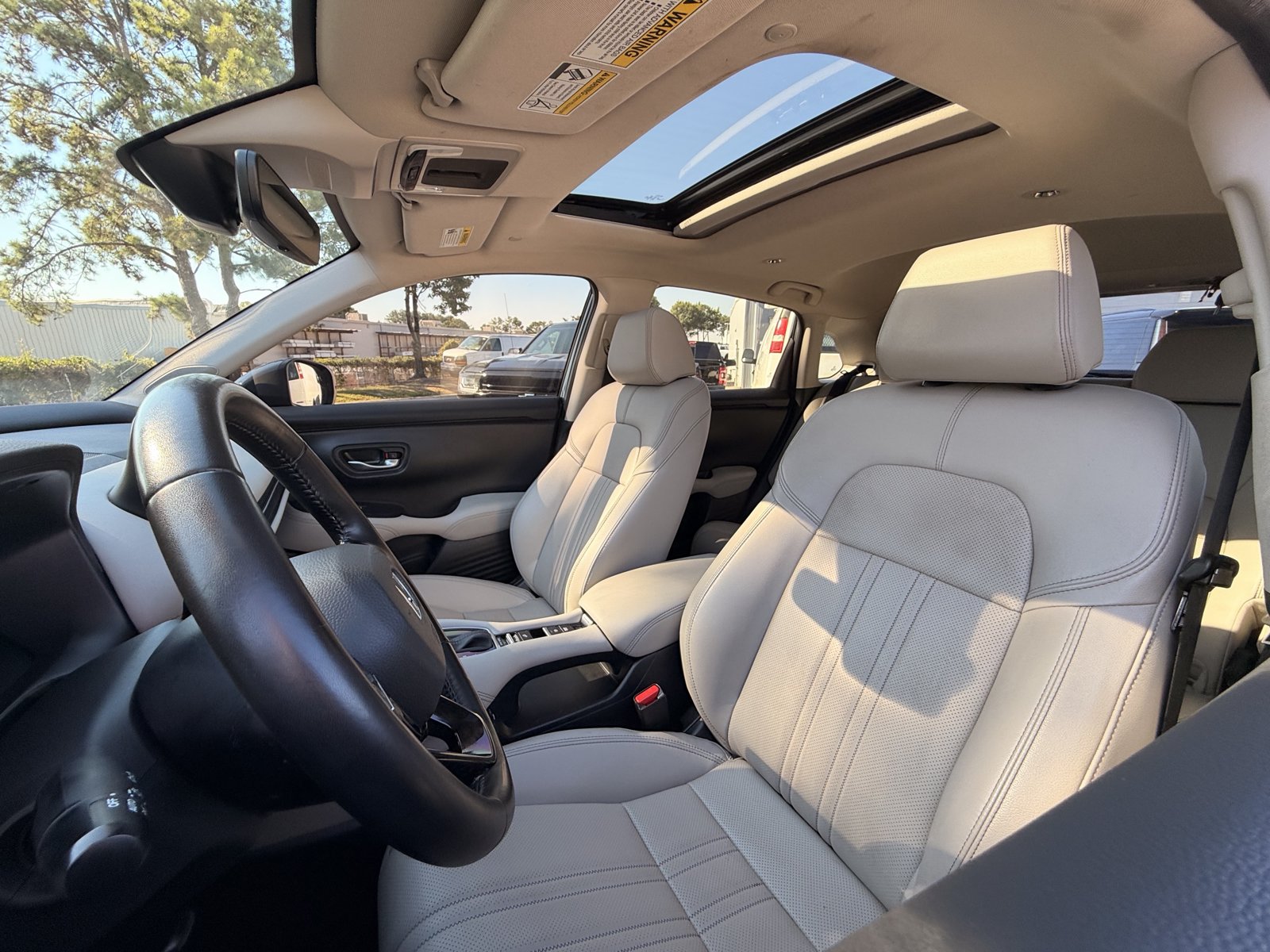 Used 2025 Honda HR-V EX-L image 28