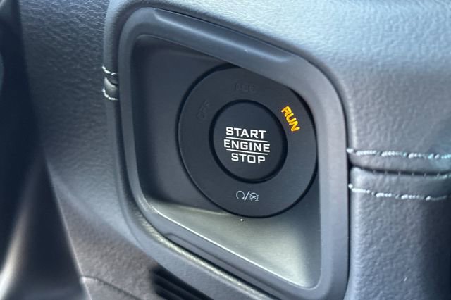 New 2026 Jeep Wrangler Unlimited Rubicon w/ Xtreme 35 Tire Package image 22