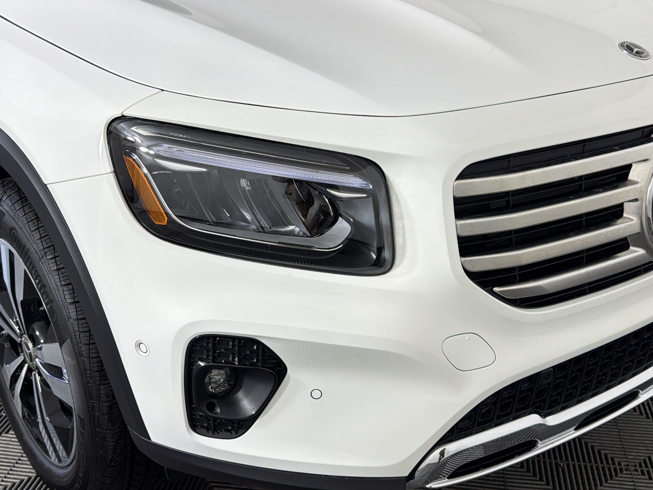 Used 2026 Mercedes-Benz GLB 250 4MATIC image 11