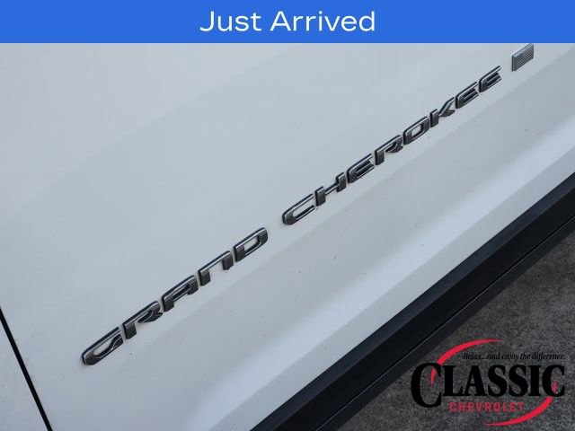 Used 2022 Jeep Grand Cherokee Limited image 18