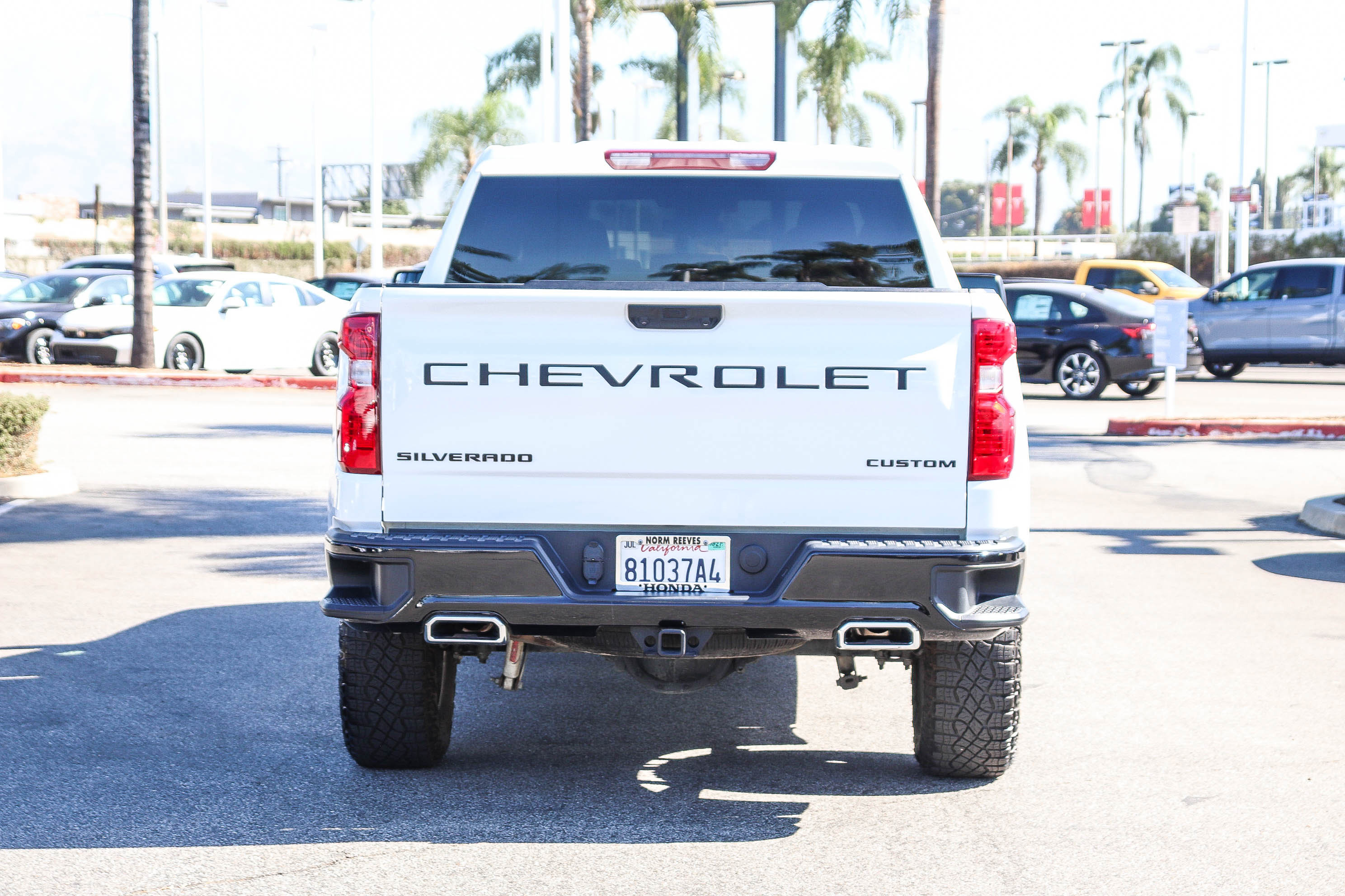 Used 2024 Chevrolet Silverado 1500 Custom Trail Boss w/ LPO, Dark Essentials Package AWD/4WD image 11