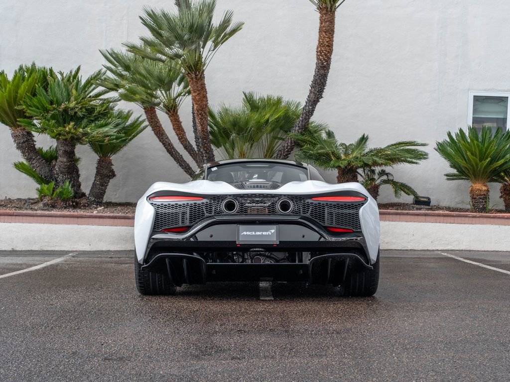 New 2026 McLaren Artura image 5