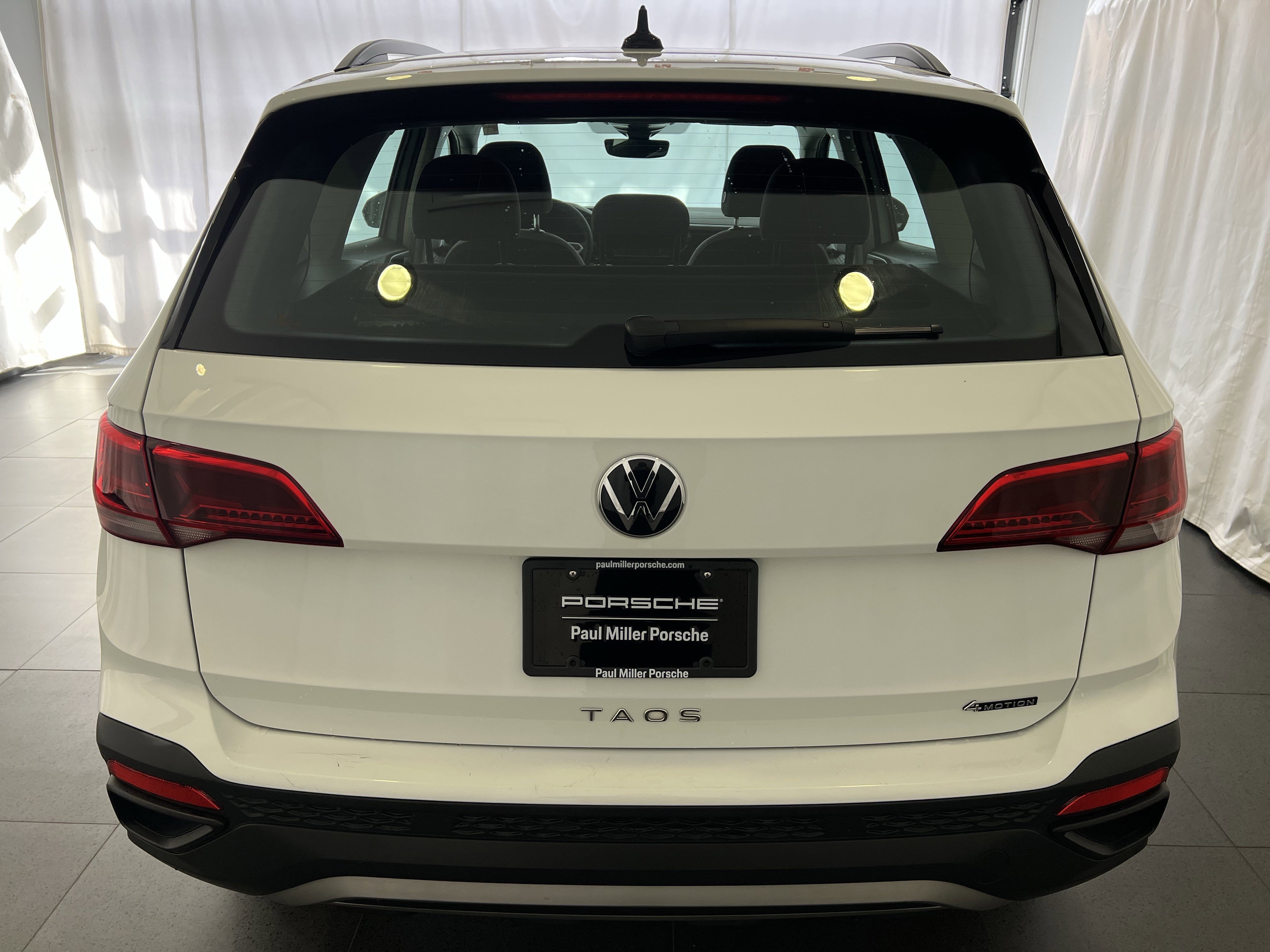 Used 2022 Volkswagen Taos S w/ IQ Drive S Package image 8