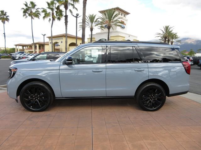 New 2025 Ford Expedition Platinum w/ Stealth Appearance Package