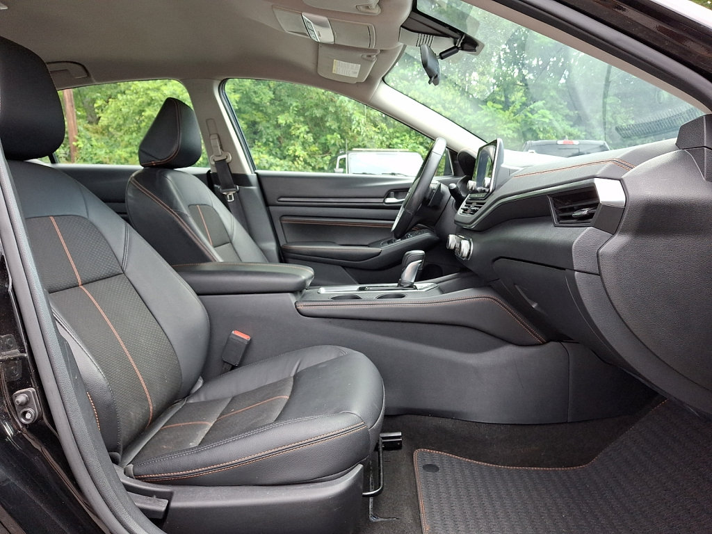 Used 2022 Nissan Altima 2.5 SR AWD/4WD image 9