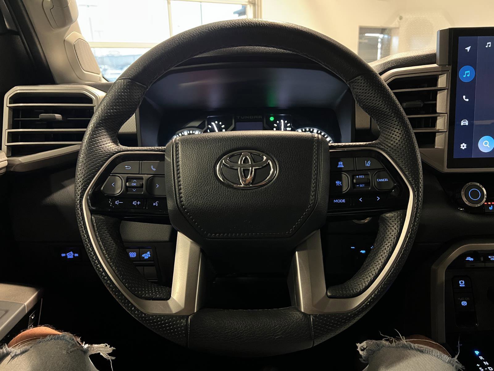 Used 2022 Toyota Tundra Limited image 11