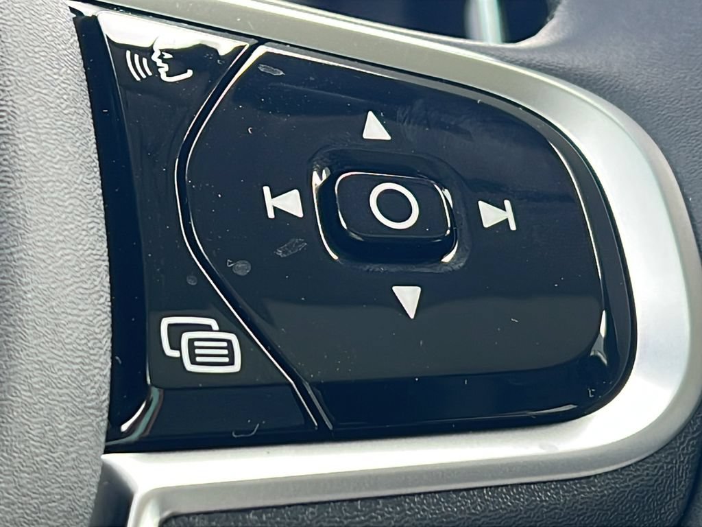 New 2026 Volvo XC60 B5 Plus AWD/4WD image 20