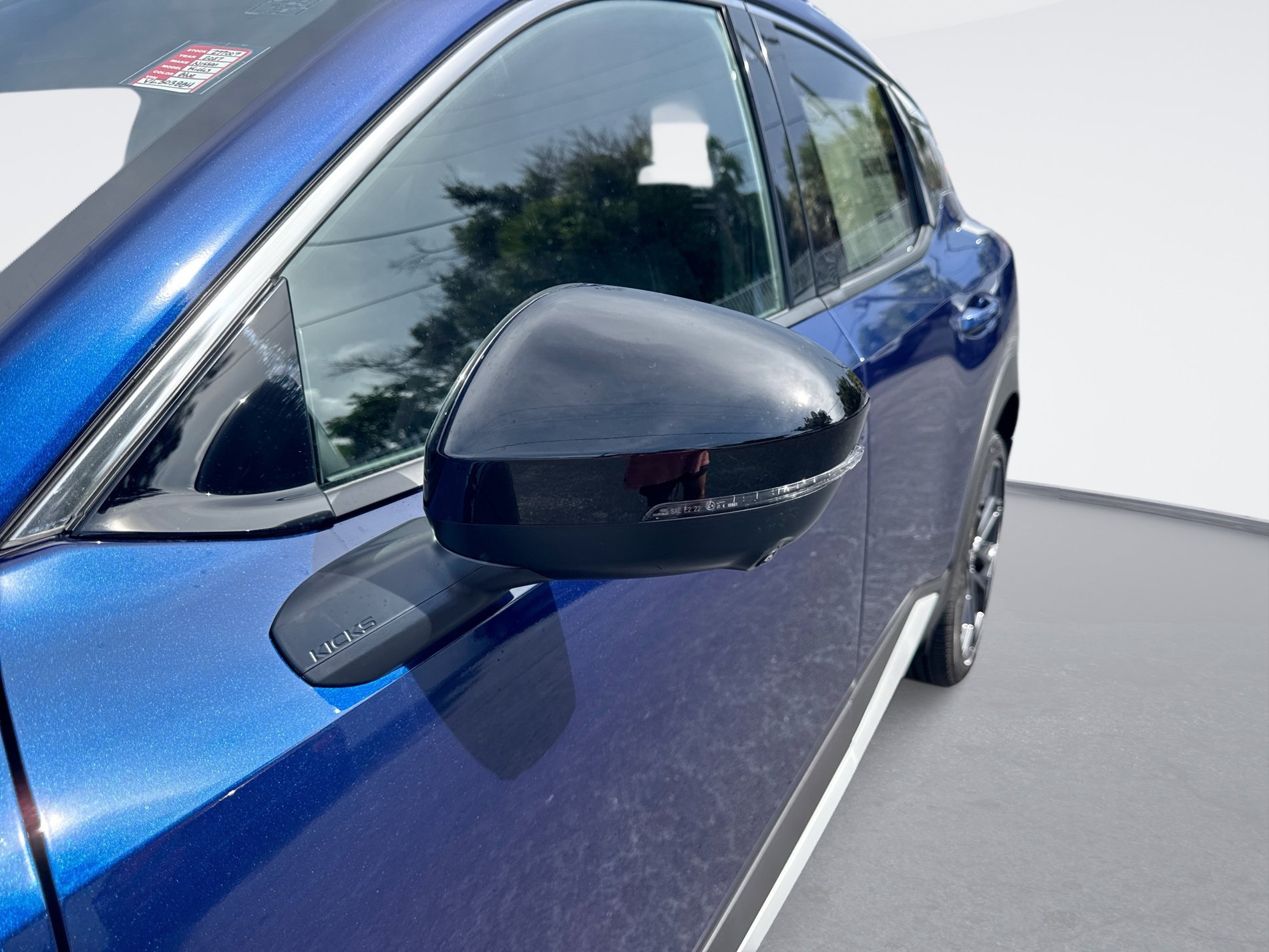 New 2027 Nissan Kicks SR FWD image 12