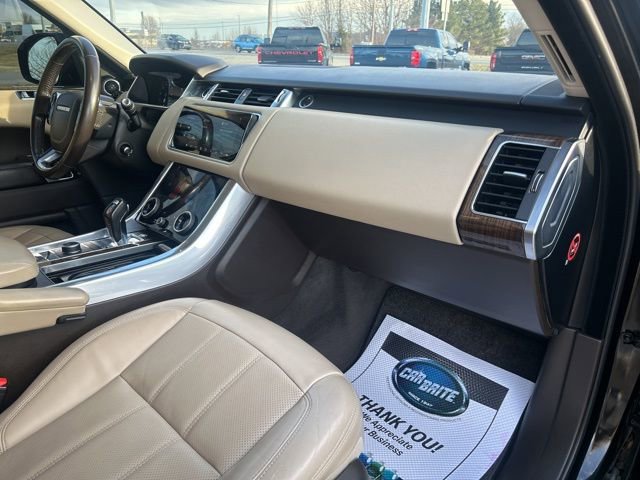 Used 2018 Land Rover Range Rover Sport HSE image 28