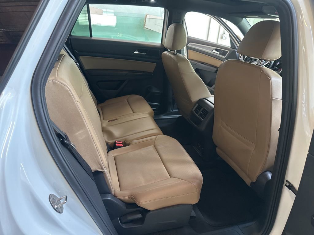 Used 2020 Volkswagen Atlas Cross Sport SE w/ Panoramic Sunroof Package AWD/4WD image 32