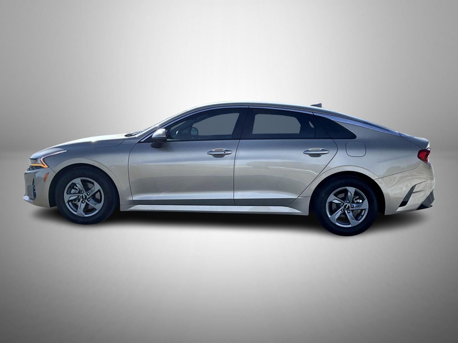 Used 2022 Kia K5 LXS image 8