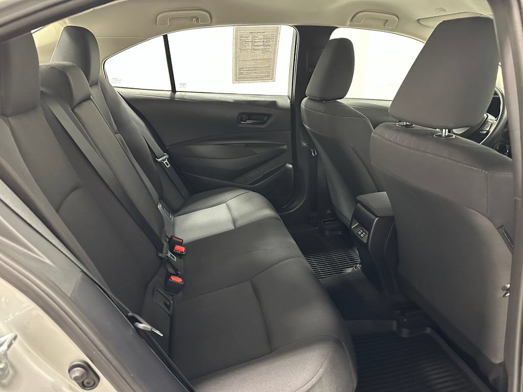 Used 2026 Toyota Corolla LE FWD image 51