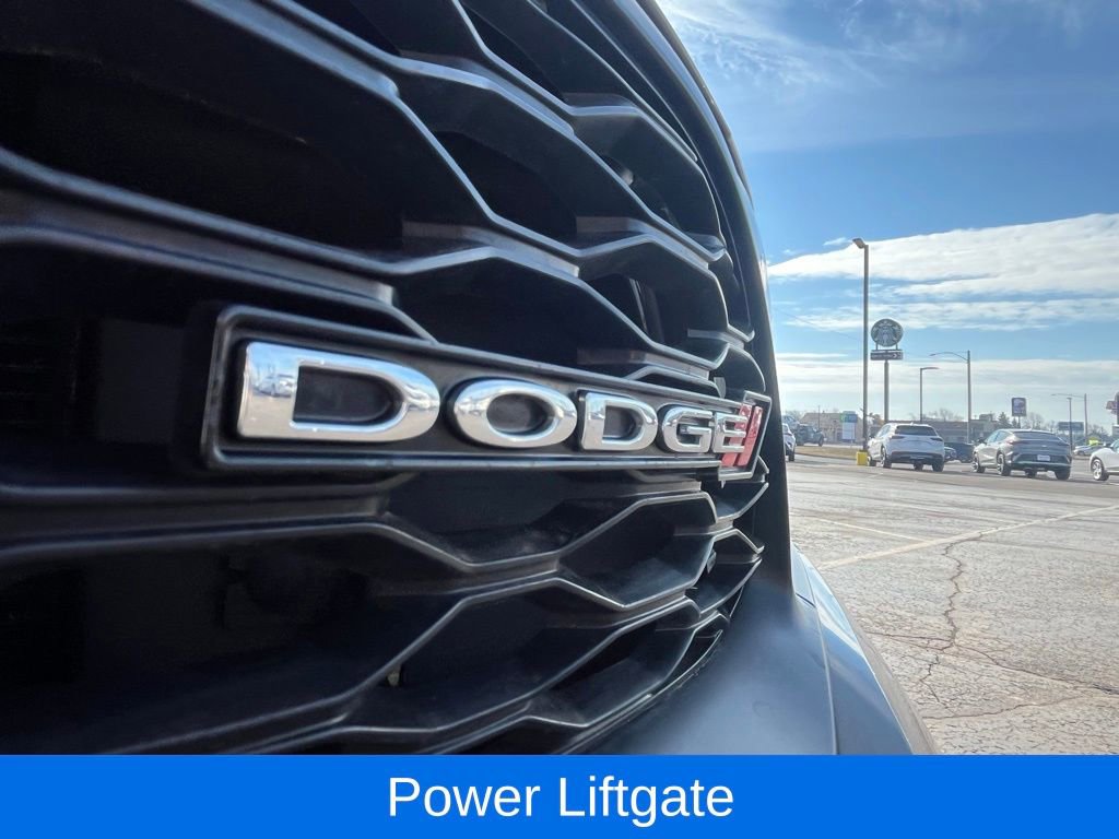Used 2022 Dodge Durango R/T w/ Blacktop Package image 9