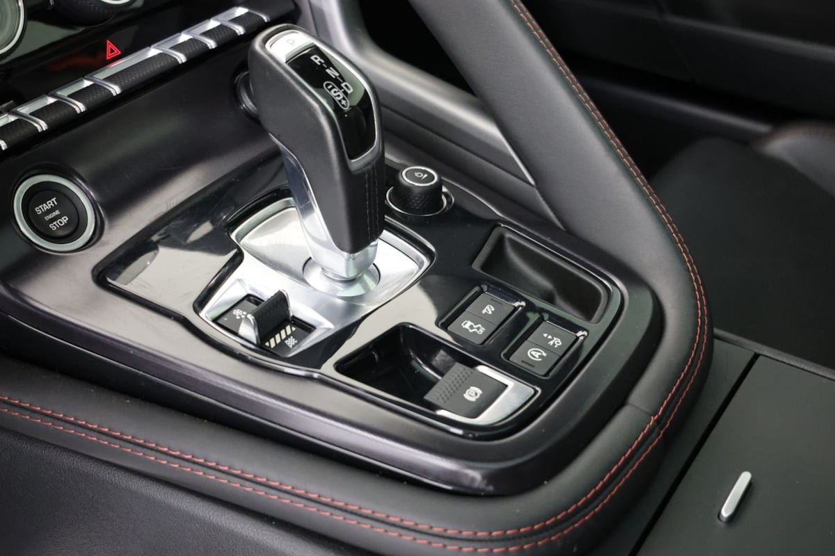 Used 2020 Jaguar F-TYPE Checkered Flag RWD image 6