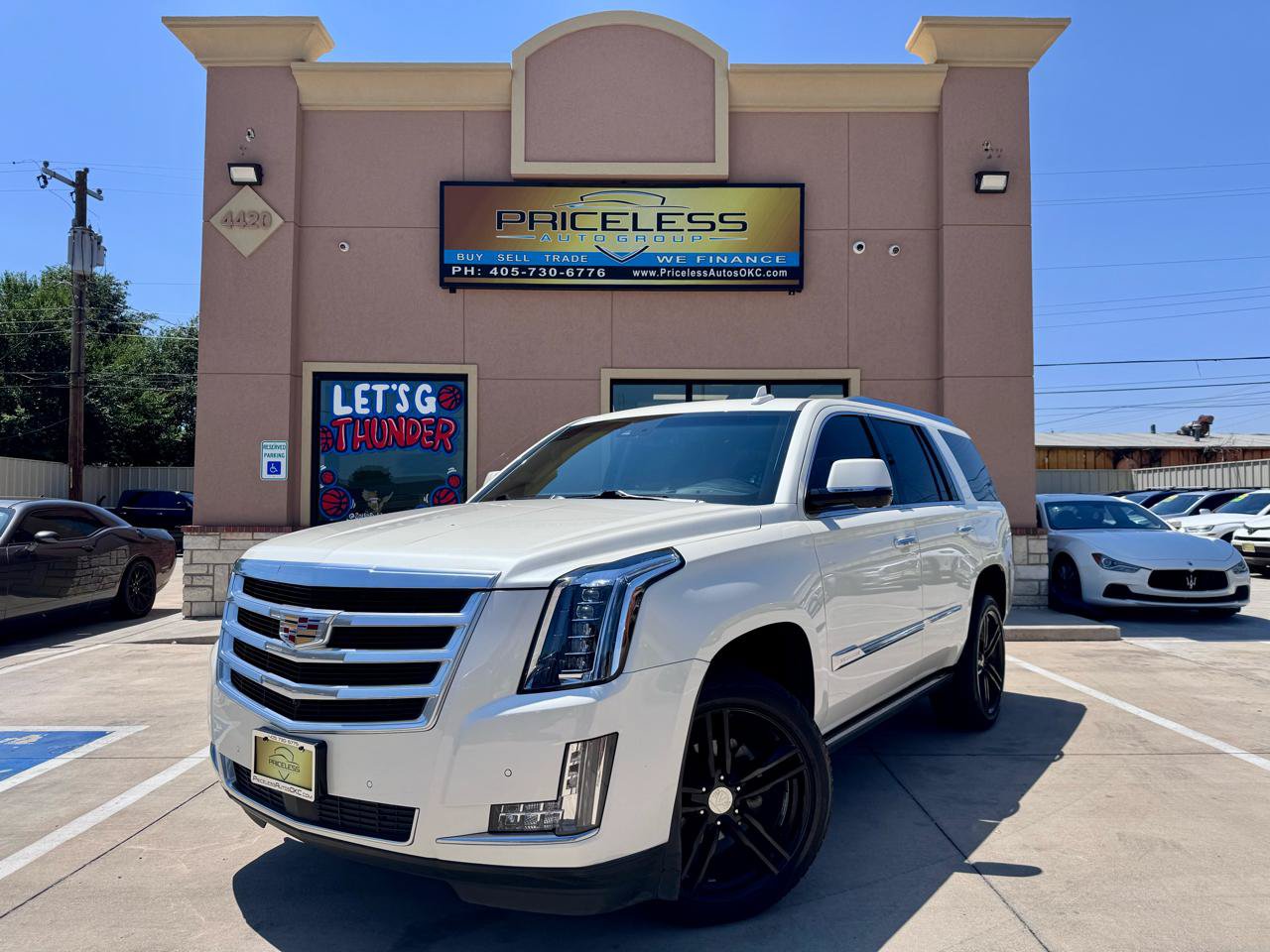 Used 2015 Cadillac Escalade Premium RWD image 1