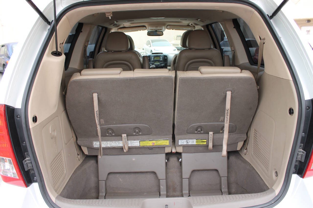 Used 2012 Kia Sedona EX w/ Luxury Pkg FWD image 18